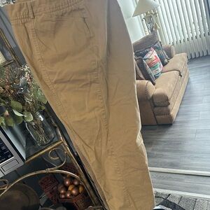 Avenue Men's Khaki Chinos